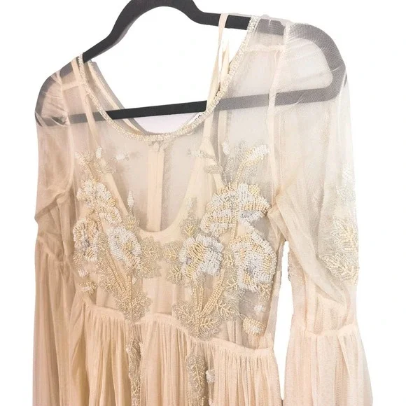 3 FOR $50! 🎁 Miss Selfridge White Mini Dress Bell Sleeve Chiffon Beaded … - Picture 5 of 8